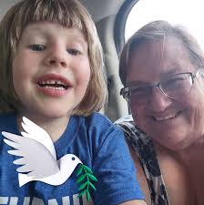 Couple's troll hunting honeymoon trip