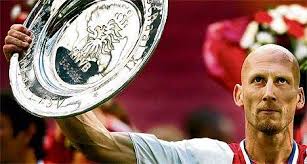 Naast het nieuwe logo zal er aandacht zijn voor wat johan voor het nederlands. Johan Cruijff Schaal Afc Ajax Wiki Fandom