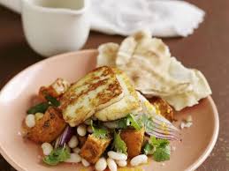 Zypriotischer Grillkase Halloumi Mit Bohnen Kurb Rezept Halloumi Lebensmittel Essen Rezepte
