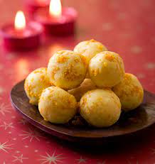 Découvrez notre boule de noël à offrir sur museum selection france, la plus belle sélection déco et cadeaux. Les Recettes De Noel Biscuits Et Mignardises A Offrir