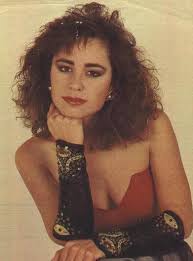 Felicitamos a nuestra querida Vicky Larraz que hoy cumple 57 años, que  suerte tenemos de tenerla en nuestra gira.