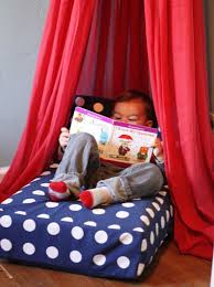 Use Your Old Crib Mattress For An Upcycled Reading Nook Such A Cute Idea Heavenly Homesheavenly Homes Old Cribs Kids Room Crib Mattress