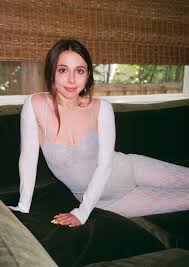 Esther Povitsky - Free pics, galleries & more at Babepedia