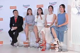Eucerin ultrawhite spotless spot corrector whitening (5ml) exp 11/2022. Diminish Dark Spots With All New Eucerin Ultrawhite Spotless Skincare Let S Roll With Carol