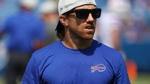 Ryan Wendell's Instagram, Twitter & Facebook