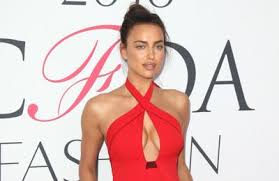 She was the cover model for the 2011 issue. Irina Shayk I M Not Looking For A Husband Celebrities Celebretainment Com