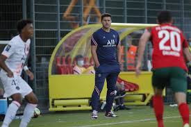 Le paris sg dispute ce mercredi son troisième match amical de préparation, à orléans, face à augsbourg. Pap N8pqq6o6xm