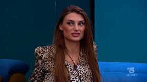 «serena ti ha fatto fare una pessima figura, io da uomo mi sono sentito umiliato per te, ti ha mancato. Gf Vip 5 Quinta Puntata Fulvio Eliminato Tommaso Massimiliano E Myriam Nel Cucurio Televoto A 7 Senza Eliminazione Davidemaggio It