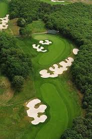 The Par Five Fourth Hole And Par Four Fifth Tee At Bethpage Black Home Of The 2002 And 2009 U S Open Golf Tournaments Two Of Parcours De Golf Golf Parcours