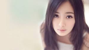 In 1990, director jialin chen offered her a role in the historical television series 'tang ming emperor'. Yang Mi Wallpapers Wallpaper Cave