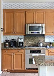Some kitchens feature a partial backsplash made from tile that extends from the countertop to some distance up the wall. Adding Pattern To Your Kitchen Backsplash Doesn T Have Kitchen Backsplash 1000x1400 Wallpaper Teahub Io