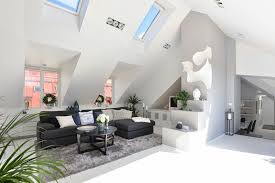 Ein wohnzimmer unter der dachschräge einzurichten, gilt als undankbare aufgabe. Wohnzimmer Einrichtung Ideen Raum Mit Dachschrage