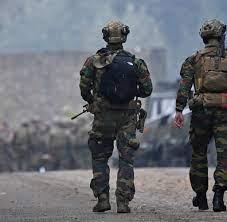 Der schwerbewaffnete hat auch unterstützer. Belgien Soldat Weiter Fluchtig Moscheen Vorsorglich Geschlossen Welt