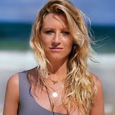 Pamela Flynn's Instagram, Twitter & Facebook