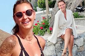 18 hours ago · pınar altuğ, eşi yağmur atacan ile sarmaş dolaş aşk pozu paylaştı. Pinar Altug Kirmizi Mayosuyla Amuda Kalkti Teknesinden Paylastigi Fotografla Sosyal Medyayi Sallayan Pinar A Unlulerden Yorum Yagdi Galeri Takvim