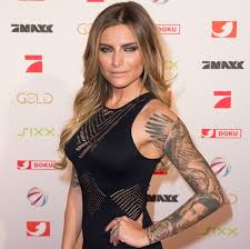 Auf den sozialen medien zeigt sie sich regelmäßig top gestylt und mega sexy. Sophia Thomalla Viel Zu Dunn So Krass Hat Sie Sich Wirklich Verandert News De