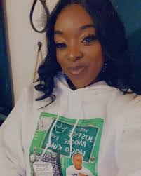 Danielle Defrance's Instagram, Twitter & Facebook