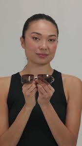 Vera Foster's Instagram, Twitter & Facebook