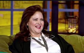 10.1 الفنانة دلال عبد العزيز. Ad80yiyot7ouym