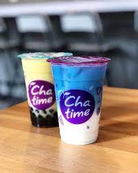 Can We Take Some Time To Admire The Colors Of That Blue And White Drink Rachelhaneats Was It As Good Bubble Tea Supplies Bubble Tea Shop White Drinks