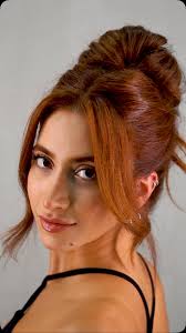 Casual messy bun, #messyhair #hairstyles