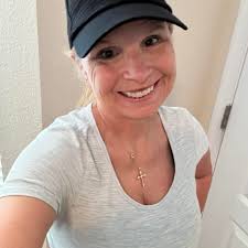 Gooood morning! Anyone else hoping for a good storm? I just want to hear  thunder 😂