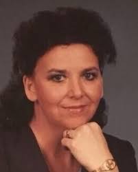 Crystal Rumsey's Instagram, Twitter & Facebook