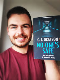 NO ONE'S SAFE finally has lift off! 🚀🚀 Paperback is NOW available to buy 