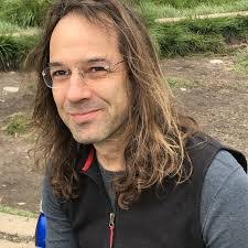 Dana Monteiro's Instagram, Twitter & Facebook