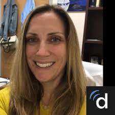 Diane Rioux's Instagram, Twitter & Facebook