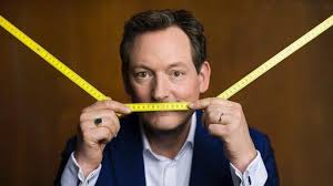 Eckart von hirschhausen gegründete stiftung humor hilft heilen, hat sich zur aufgabe gemacht, mehr menschlichkeit in jeder lebensphase in die medizin zu bringen. Gesprach Mit Von Hirschhausen Tatort Ard Das Erste