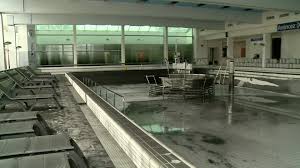 Hotel des bains de saillon's 148 rooms are soundproofed and provide minibars, safes, and desks. Incendie Aux Bains De Saillon Le Constat Des Degats Canal9