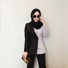 Kualalumpur pada 15 jun tahun lalu, vivy, 34, memfailkan saman itu menerusi tetuan foong cheng leong & co dengan menamakan alia, 29, selaku defendan tunggal. Vivy Yusof Net Worth Net Worth List