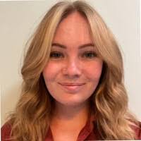 Emily Debolt's Instagram, Twitter & Facebook