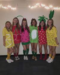 Diy Fruit Costume Halloween Fruits Fruit Salad Pineapple Costume Diy Halloween Costumes Friends Cool Halloween Costumes