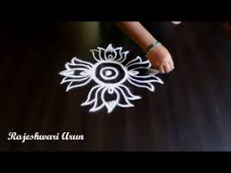 Simple Friday Lotus Kolam Without Dots Easy Rangoli Designs Muggulu Without Dots Youtube Easy Rangoli Designs Rangoli Designs Simple Rangoli