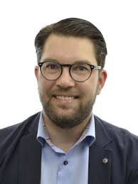 Vänsterpartiet och sverigedemokraterna gav sitt stöd till minoritetens förslag. Sverigedemokraterna Riksdagen