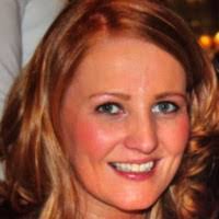 Michelle Dorney's Instagram, Twitter & Facebook