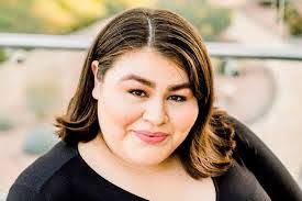 Amanda Cleveland's Instagram, Twitter & Facebook