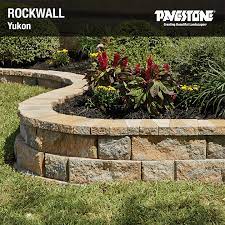 Split Face Technology Creates The Look Of Weathered Stone Pavestoneco Rockwall Retainingwall Yukonblend Landscape Retaining Wall Garden Landscaping