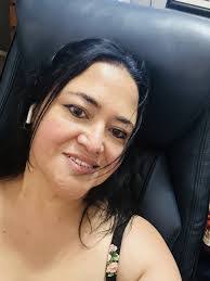 Laurie Castro's Instagram, Twitter & Facebook