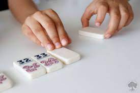 ¿qué es el pensamiento lateral o divergente? 8 Juegos De Mesa Para Aprender Matematicas Creciendo Con Montessori