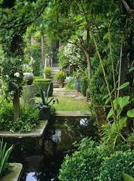 Un Peu De Mystere Sues Au Jardin Beautiful Gardens Water Features In The Garden Garden Spaces