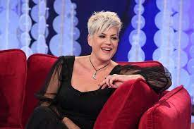 Find manuela villa's contact information, age, background check, white pages, relatives, social networks, resume, professional records & pictures. Maturita 2020 Manuela Villa Maturanda A 54 Anni Emozionata