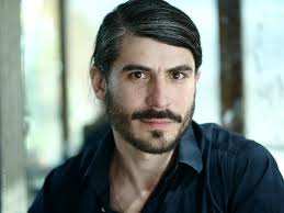 Simon Delétang revisite Littoral de Wajd...