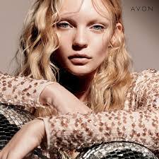 Jo Trout's Instagram, Twitter & Facebook