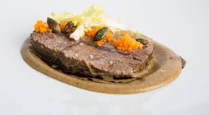 Gekochte Rinderschulter Mit Kaferbohnen Und Frisee Ein Rezept Von Martin Fauster Blog Wissen Gegen Krebs Rezepte Lebensmittel Essen Bohne