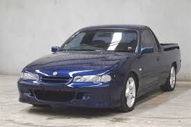 Some like it hot bronze/red, and jungle green. 1998 Hsv Maloo Vs Manual Ute Auction 0001 3434054 Grays Australia