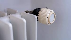 Vermieter zahlt für Fossile mit: Neues Heizgesetz kommt mit Kostenbremse für Mieter