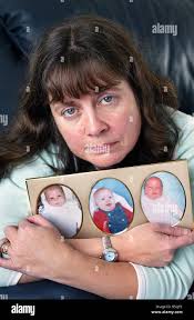 R 2 3 hi-res stock photography and images